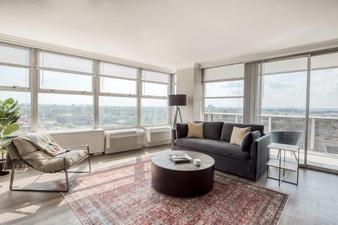 Cozysuites 800 Tower 1Br With Gym! 10 Louisville Esterno foto