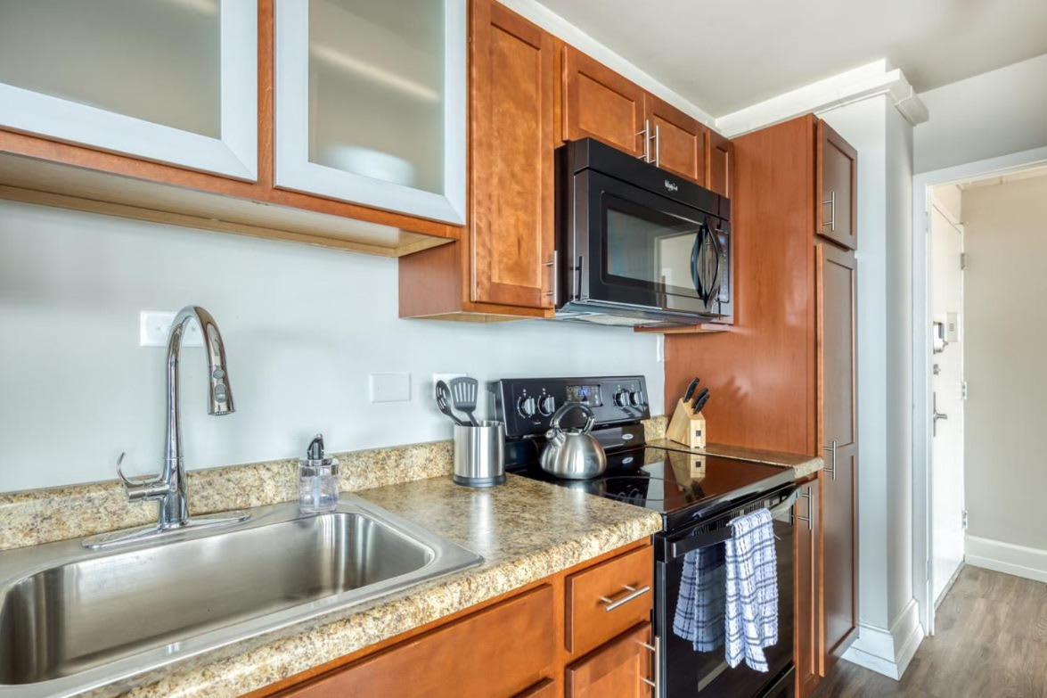 Cozysuites 800 Tower 1Br With Gym! 10 Louisville Esterno foto